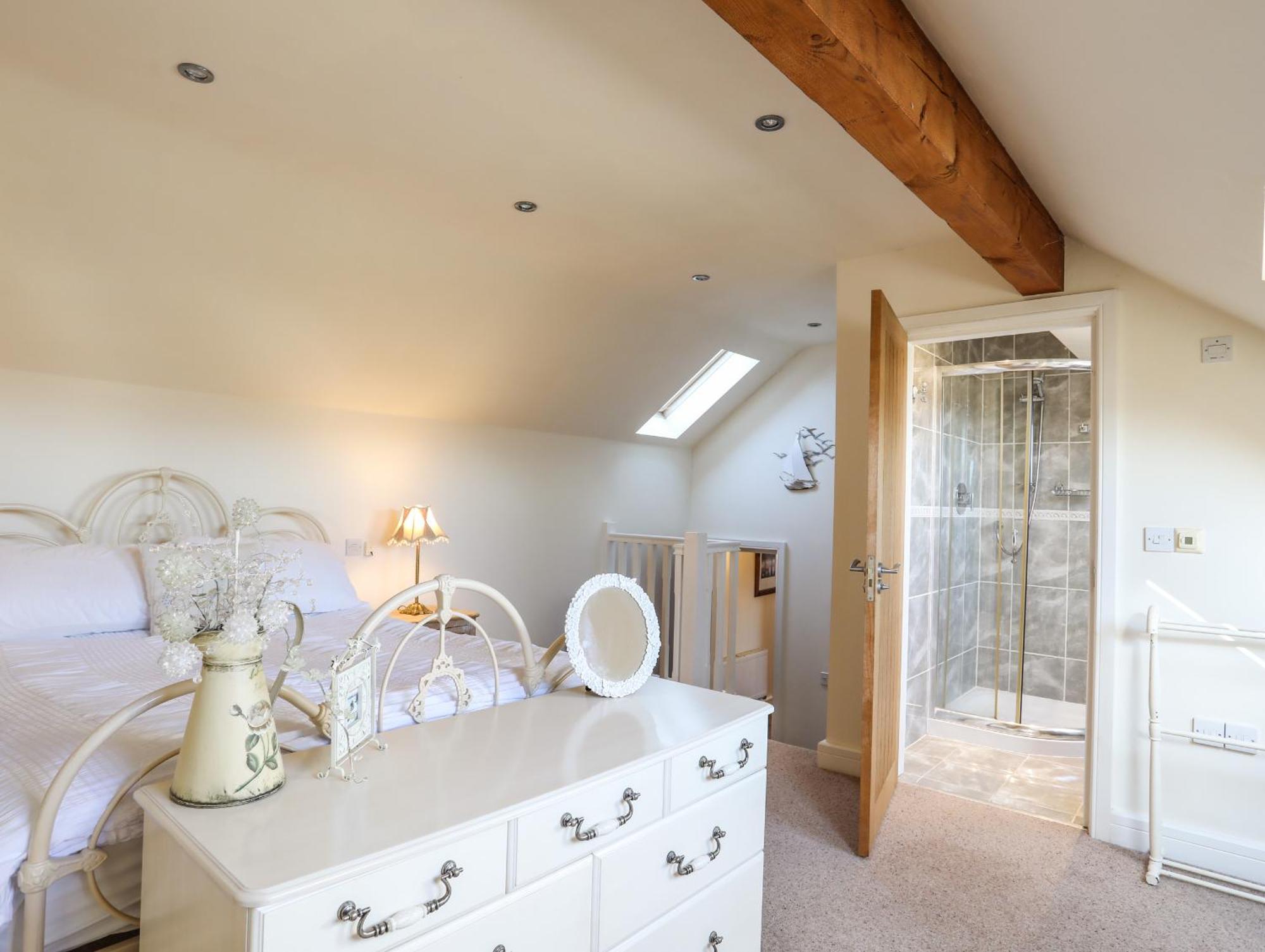 Cosy Barn Villa Dwyran Bagian luar foto