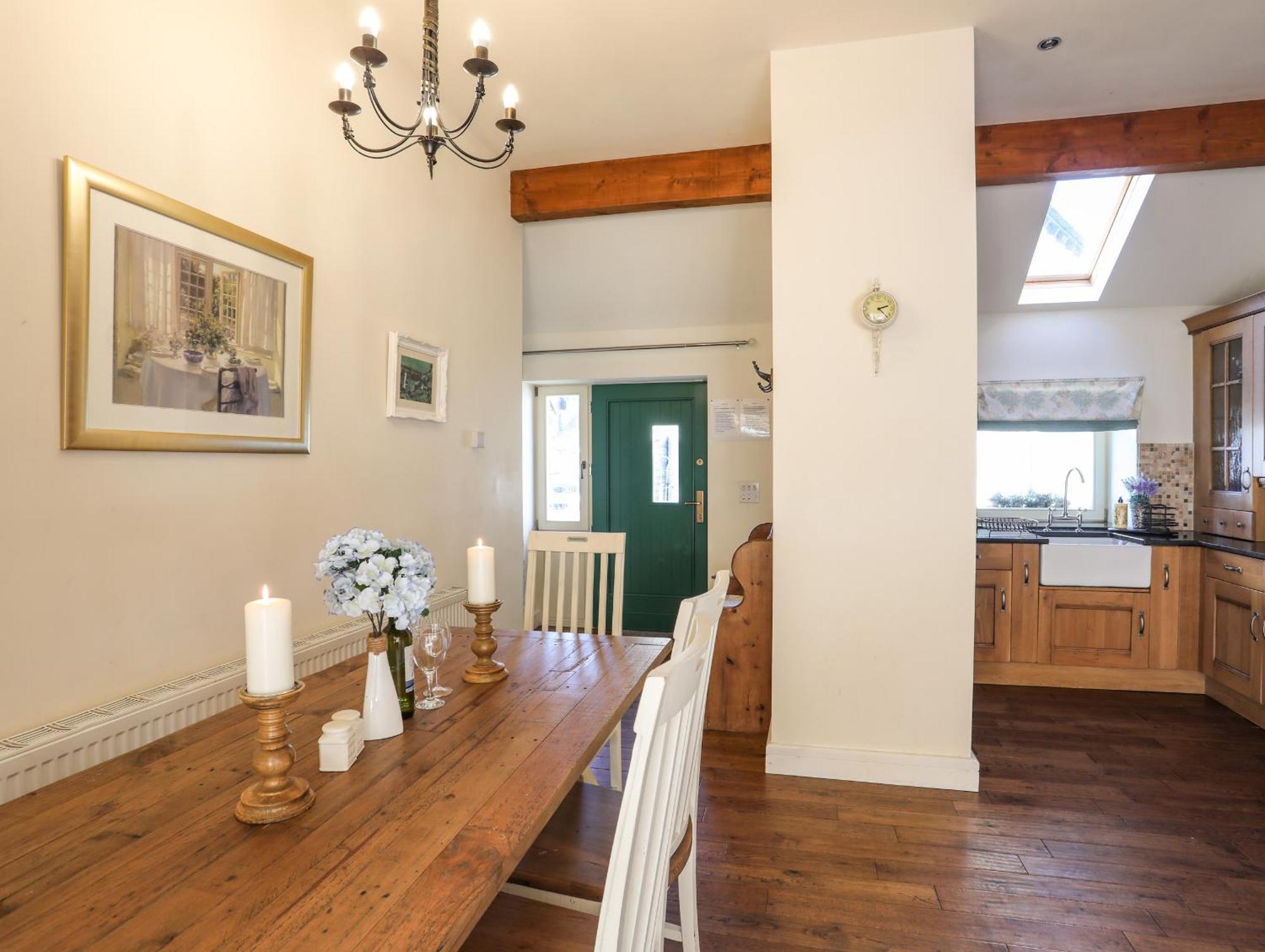 Cosy Barn Villa Dwyran Bagian luar foto