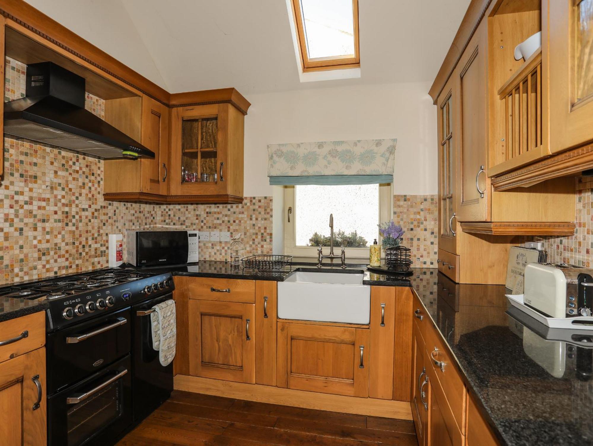 Cosy Barn Villa Dwyran Bagian luar foto